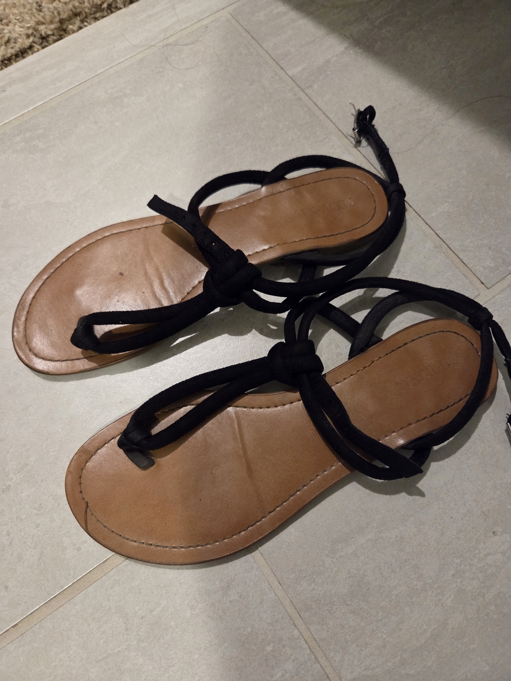 Women’s Black Strappy Knot Sandals